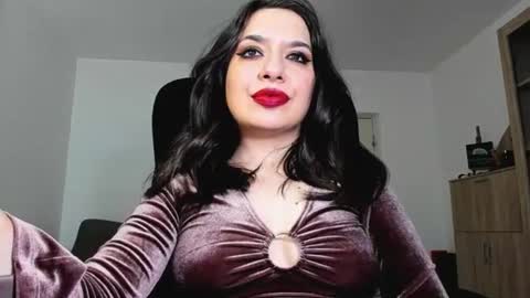 Snapshot of mistressmichelle5 chatting on July 11, 9:16 pm YourGoddessM online show from July 11, 9:16 pm