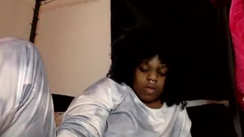 Snapshot of mistressmystii chatting on November 28, 4:59 am Mistress Mystii online show from November 28, 4:59 am