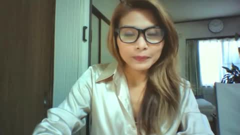 Snapshot of mistressneonata chatting on April 14, 4:51 am mistressneonata online show from April 14, 4:51 am