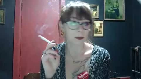Snapshot of mistressthrope chatting on December 4, 11:46 pm MistressThrope online show from December 4, 11:46 pm