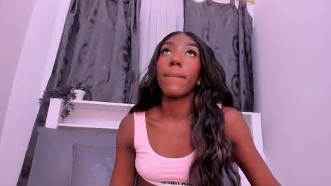 mistt_miaa online show from December 1, 7:08 pm