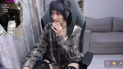misty_dark online show from August 2, 5:11 pm