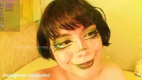 Snapshot of misty_miu chatting on June 19, 5:45 am Misty online show from June 19, 5:45 am