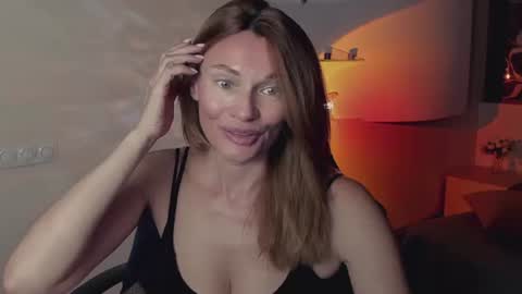 MistyBarnes NONUDE MODEL online show from June 13, 7:45 pm