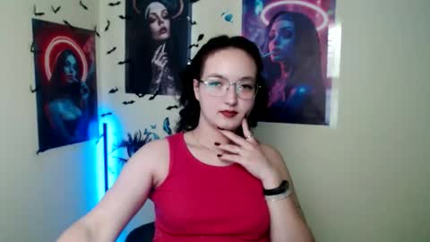 Snapshot of mistyrosee chatting on October 27, 1:26 pm Aria online show from October 27, 1:26 pm