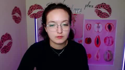 Snapshot of mistyrosee chatting on October 29, 7:43 am Aria online show from October 29, 7:43 am