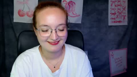Snapshot of mistyrosee chatting on August 3, 12:21 pm Aria online show from August 3, 12:21 pm