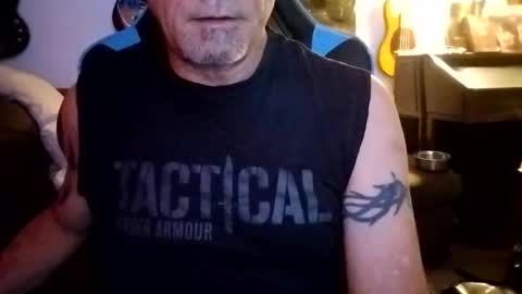 Snapshot of mitchnails69 chatting on November 30, 9:13 am BobbyMitchGa online show from November 30, 9:13 am