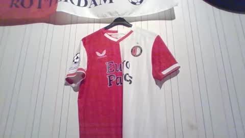 Snapshot of mitta93 chatting on September 9, 11:15 pm mitta93 online show from September 9, 11:15 pm