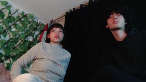 Naomi and Nekorii online show from April 30, 5:47 am