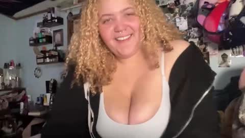 mixxedgoodness222 online show from February 4, 3:34 am