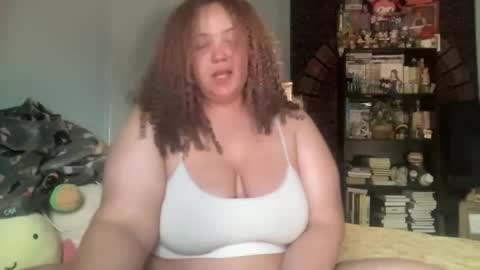 Snapshot of mixxedgoodness222 chatting on May 21, 7:32 pm mixxedgoodness222 online show from May 21, 7:32 pm