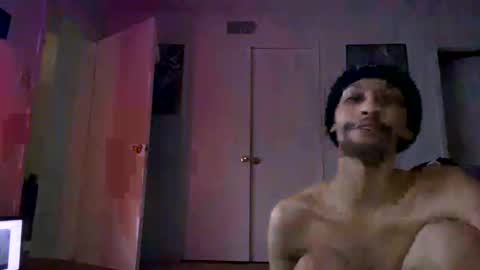 Snapshot of mixxychocolate chatting on February 7, 11:55 pm Deanthony online show from February 7, 11:55 pm