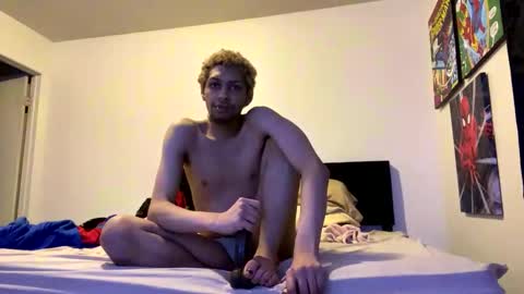 Snapshot of mixxychocolate chatting on February 28, 5:48 am Deanthony online show from February 28, 5:48 am