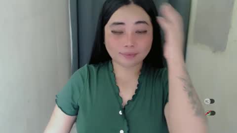 Snapshot of miya_licious chatting on March 3, 8:38 am cassie marie online show from March 3, 8:38 am