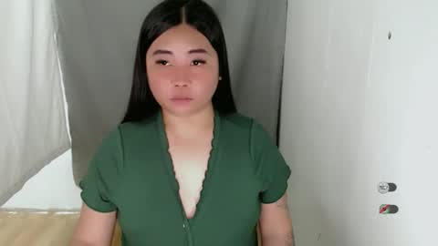 Snapshot of miya_licious chatting on November 29, 2:53 pm cassie marie online show from November 29, 2:53 pm