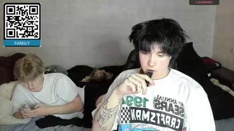 MeowMiku online show from September 20, 6:31 pm