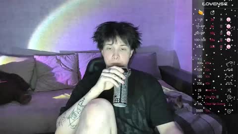 MeowMiku online show from November 15, 6:59 pm