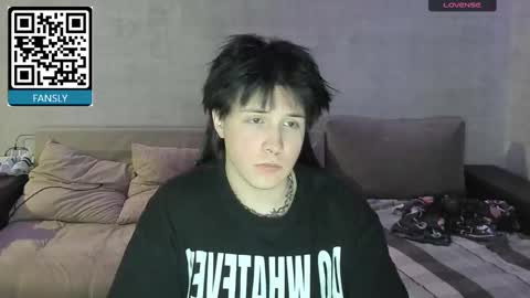 MeowMiku online show from November 20, 9:14 pm