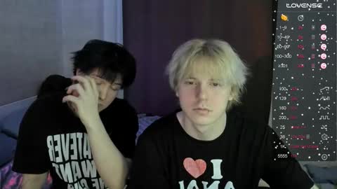 MeowMiku online show from December 4, 3:54 pm