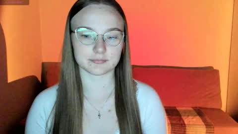 Snapshot of miya_mimi chatting on September 15, 7:25 pm Miya online show from September 15, 7:25 pm