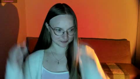 Snapshot of miya_mimi chatting on September 19, 4:51 pm Miya online show from September 19, 4:51 pm