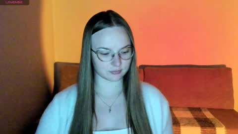Snapshot of miya_mimi chatting on September 29, 9:08 pm Miya online show from September 29, 9:08 pm