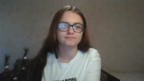 Snapshot of miyabe chatting on January 9, 10:41 am Milana online show from January 9, 10:41 am