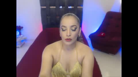 Snapshot of miyu_charlotte chatting on October 4, 1:14 am Charlotte online show from October 4, 1:14 am