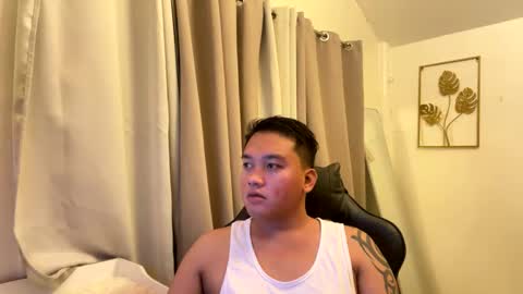Michole Jay online show from May 2, 5:40 pm