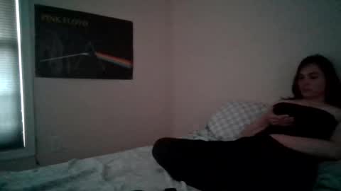 Snapshot of mjmcorppro chatting on August 5, 9:17 pm MJ Moore online show from August 5, 9:17 pm