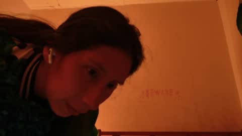 MoonLipson online show from June 20, 3:53 am