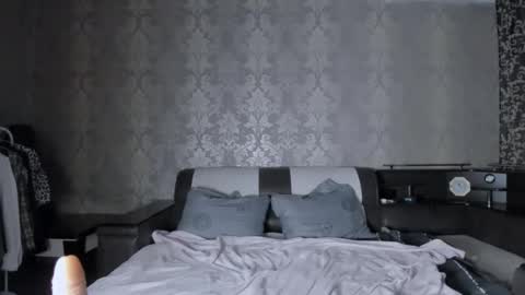 Lili online show from November 26, 9:43 am