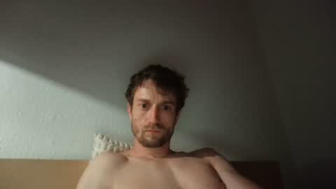Snapshot of mmmh_333 chatting on June 16, 9:17 pm mmmh_333 online show from June 16, 9:17 pm