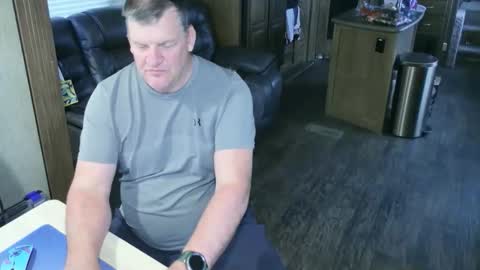 mmmthatsfunnn online show from October 27, 10:14 pm