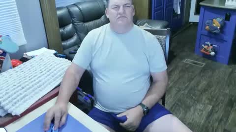 mmmthatsfunnn online show from December 2, 11:23 pm