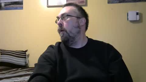 Snapshot of mmr4545 chatting on May 17, 3:48 am mark online show from May 17, 3:48 am