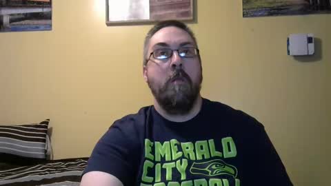 Snapshot of mmr4545 chatting on May 22, 4:41 am mark online show from May 22, 4:41 am