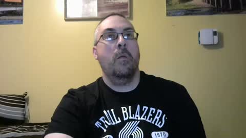 Snapshot of mmr4545 chatting on June 29, 3:35 am mark online show from June 29, 3:35 am