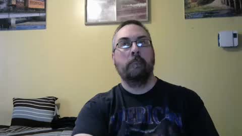 Snapshot of mmr4545 chatting on July 22, 10:12 pm mark online show from July 22, 10:12 pm