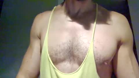 Snapshot of mmuscularman chatting on March 10, 8:37 am mmuscularman online show from March 10, 8:37 am