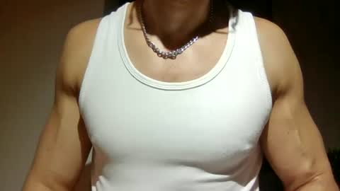 mmuscularman online show from June 16, 6:38 am