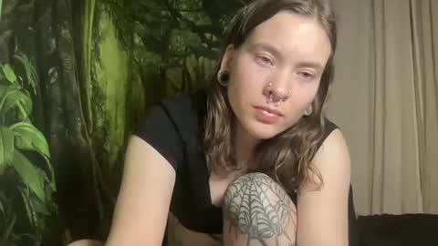 Snapshot of mo0n_goddess chatting on January 11, 8:43 am Misty online show from January 11, 8:43 am