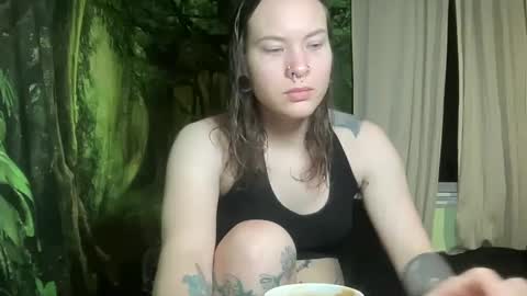 Snapshot of mo0n_goddess chatting on January 24, 2:07 am Misty online show from January 24, 2:07 am