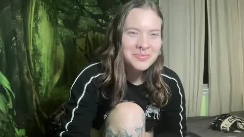 Snapshot of mo0n_goddess chatting on January 26, 12:01 pm Misty online show from January 26, 12:01 pm