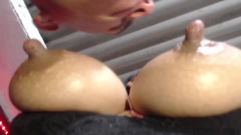 Snapshot of moan_sex1 chatting on December 7, 5:26 am Catalina online show from December 7, 5:26 am