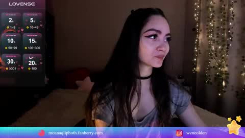 Snapshot of moana_meow chatting on December 5, 12:41 am Moana meow online show from December 5, 12:41 am