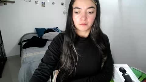 Snapshot of mocca_117 chatting on October 30, 11:00 am Sam online show from October 30, 11:00 am