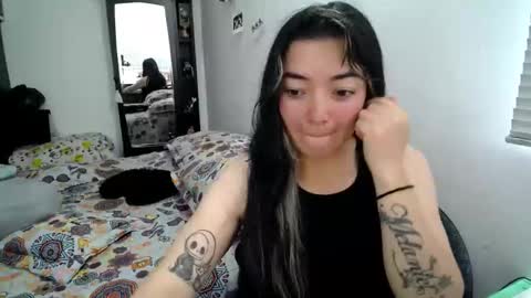 Snapshot of mocca_117 chatting on November 24, 1:33 pm Sam online show from November 24, 1:33 pm