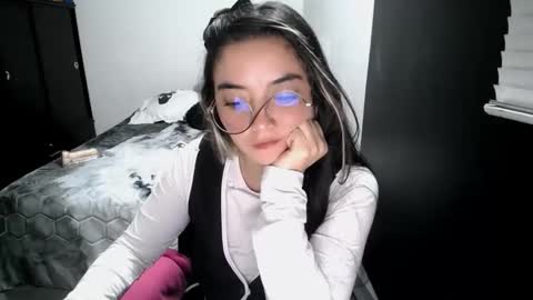 Sam online show from February 3, 2:53 am